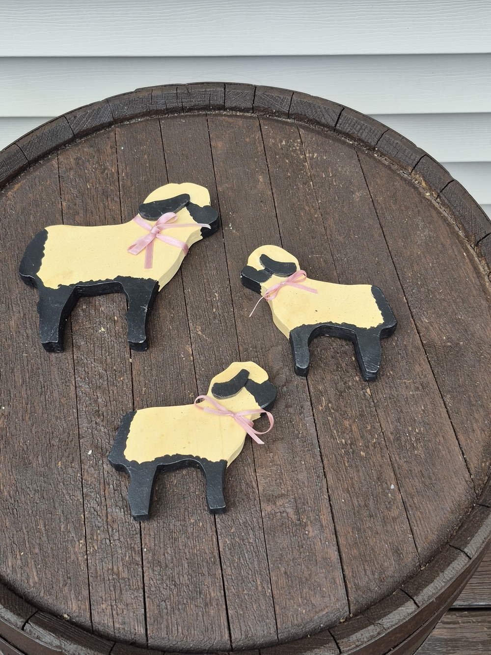 Handcrafted Yellow & Black Sheep Wall Decor Set - Brand Unspecified